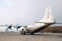 Antonov An-12 ClickAirways-Douchanbe-11fev2008-DSC_0084.jpg